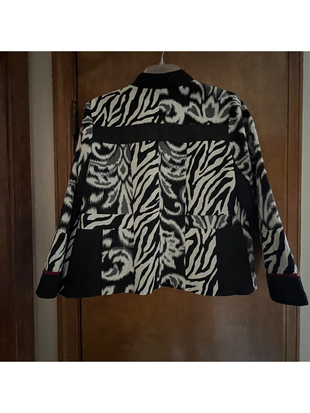 Chico's Jacket Size 1 Zebra Ikat Patchwork Black White Red Lined Open Front M/8